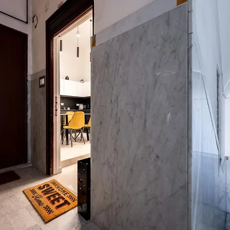 Cafarelli House * Νάπολη